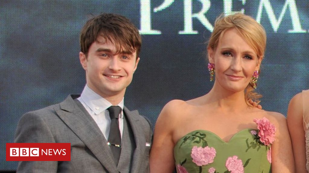 Daniel Radcliffe espera que los Tweets Trans de JK Rowling no ‘sobornen’ a Harry Potter