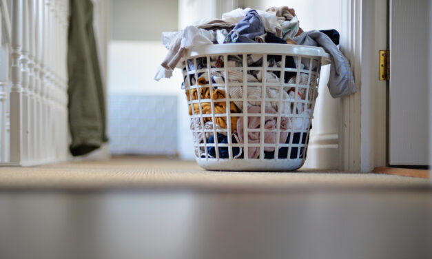 Soy un gurú de la limpieza… Mi truco de 27p evitará que tu ropa se destiña con el lavado