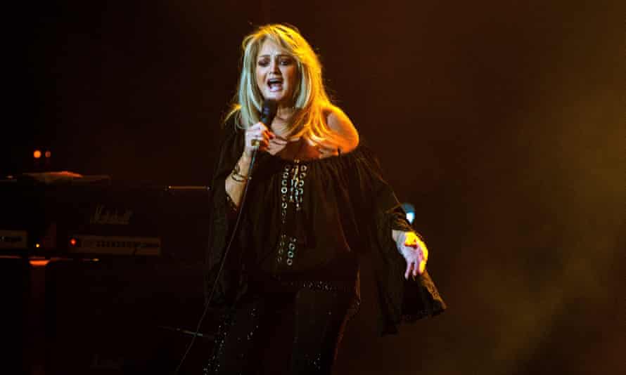 Bonnie Tyler en el escenario del festival Starlite en Marbella, Málaga en 2021