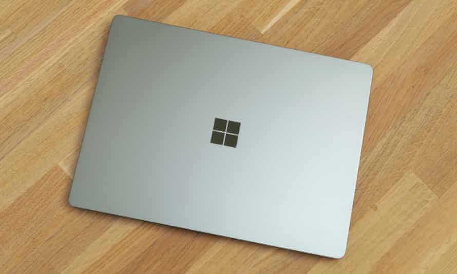 Tapa de Microsoft Surface Laptop Go 2.