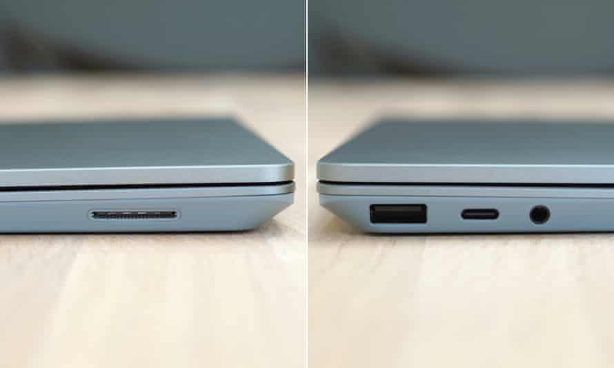 Puertos en el lateral de Surface Laptop Go 2.