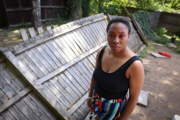 La cerca de nuestro jardín ha estado rota durante meses: mis hijos no pueden jugar afuera