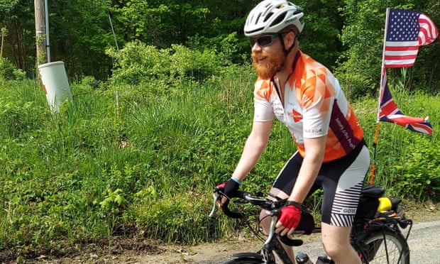 El hombre de 32 años, cuyo primer desafío de ciclismo hace 15 años fue un viaje desde Land's End hasta John O'Groats que recaudó £ 3,000 para la MS Society.