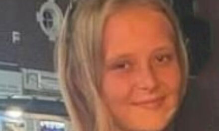 Búsqueda urgente de niña desaparecida, 13, que no ha sido vista en dos días mientras la policía exige información
