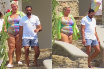 Gemma Collins se ve más delgada que nunca mientras se maquilla en Mykonos
