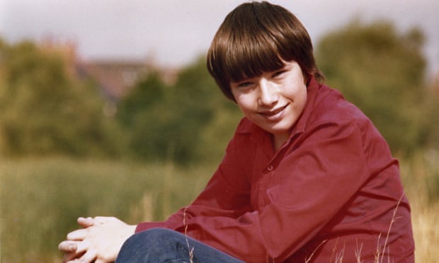 Richard Warwick, fotografiado a los 11 años, contrajo hepatitis C y VIH en Treloar College después de recibir hemoderivados contaminados.
