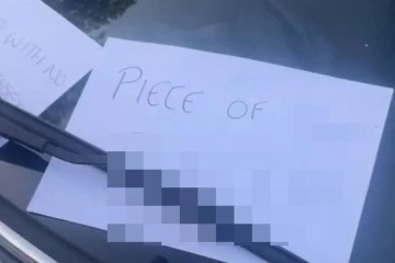 Soy abogado: aquí le explicamos por qué nunca debe dejar una nota agresiva en un automóvil