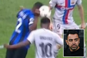 Xavi pide al árbitro que explique por qué al Barça se le negó la sanción por detención en la derrota