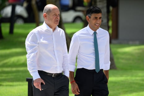 Rishi Sunak con Olaf Sholz, el canciller alemán.