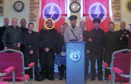 Andy Weatherhead en la conferencia inaugural de la Nueva Unión Británica abiertamente fascista en octubre de 2013.