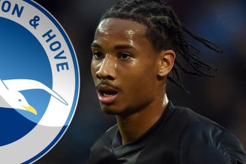Leicester lidera a Brighton y Forest en la búsqueda de £ 10 millones por la estrella de Huddersfield, Camara
