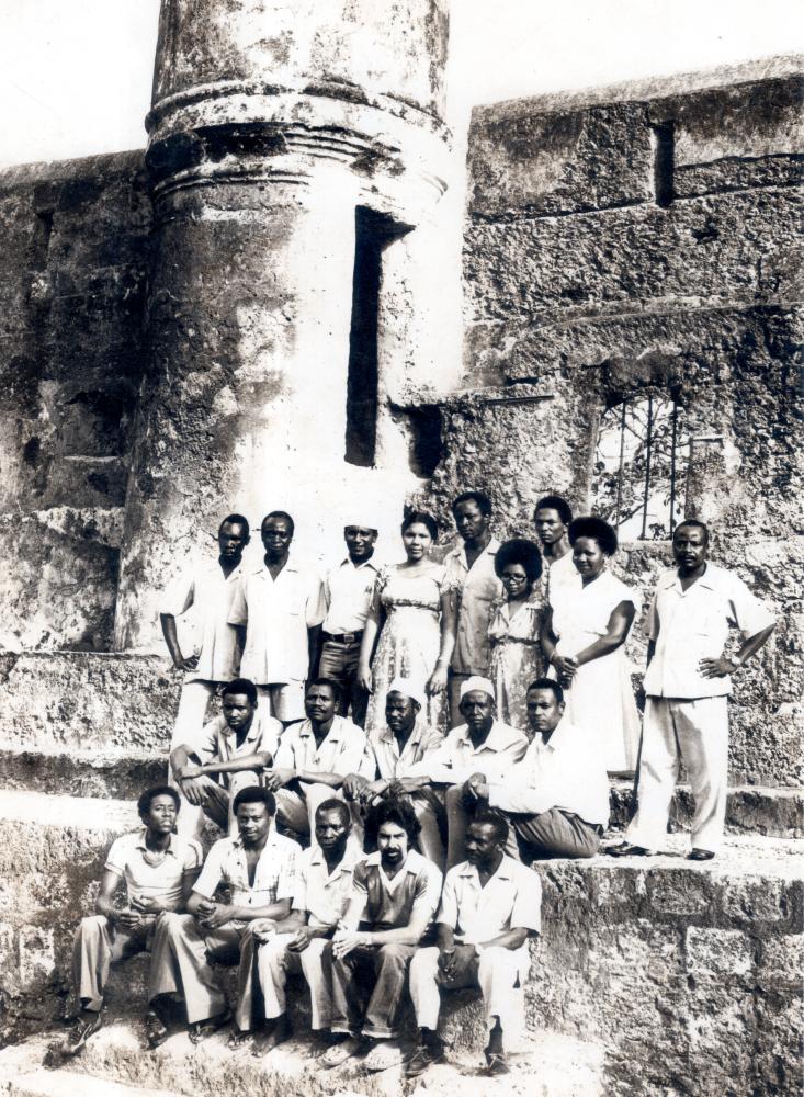 El equipo de excavación en Fort Jesus en la década de 1970. 