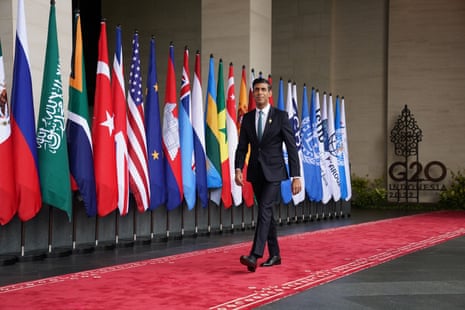 Rishi Sunak llegando a la cumbre de líderes del G20 en Bali esta mañana (hora de Bali)