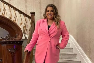 Amy Tapper de Gogglebox más delgada que nunca en rosa después de insinuar el regreso del programa