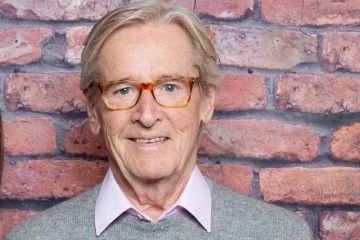 La leyenda de Corrie, Bill Roache, de 90 años, firma un nuevo acuerdo de megadólares para quedarse en los adoquines