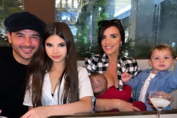 Lucy Mecklenburgh demuestra que Ryan todo está perdonado después de acurrucarse con la actriz