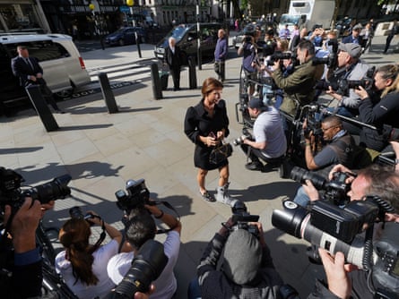 Coleen Rooney llega a las Cortes Reales de Justicia de Londres.