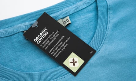 Etiqueta de ropa de algodón orgánico y de comercio justo