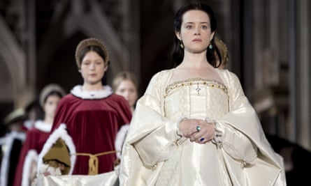 Claire Foy como Ana Bolena en Wolf Hall