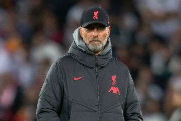 Mire al jefe del Liverpool, Jurgen Klopp, extrañamente enfadado con el reportero español