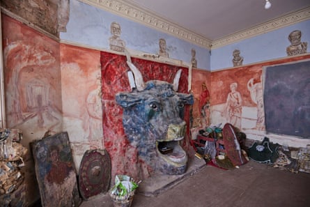 Dentro de la casa de Ron