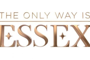 La estrella de Towie embarazada en el infierno del hospital cuando se ve obligada a llamar a los médicos a las 3:30 a.m.