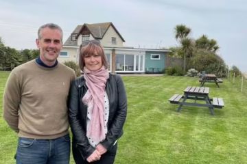 Los espectadores de Four in a Bed se quejan de que la pareja 