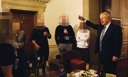 Una captura de video de imágenes del mitin del 13 de noviembre de 2020