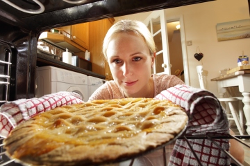 Cinco consejos para ahorrar dinero y hacer un pastel delicioso pero asequible para la cena