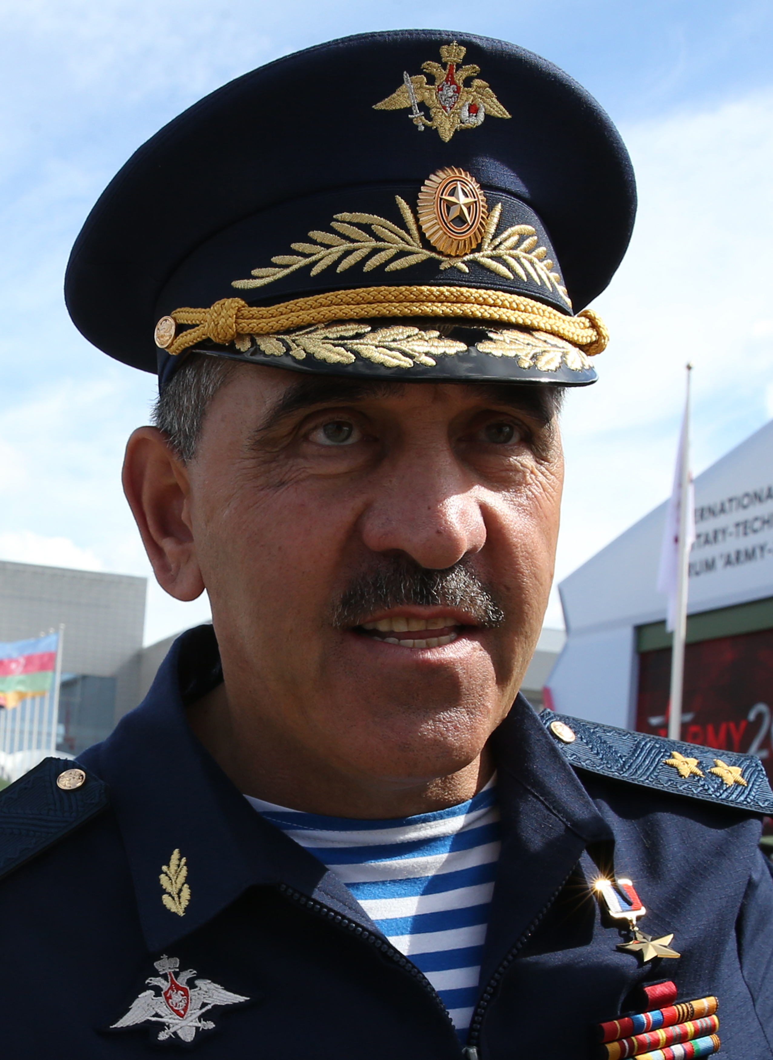 La inteligencia británica dice que el viceministro de Defensa Yunus-bek Yevkurov desapareció con Surovikin