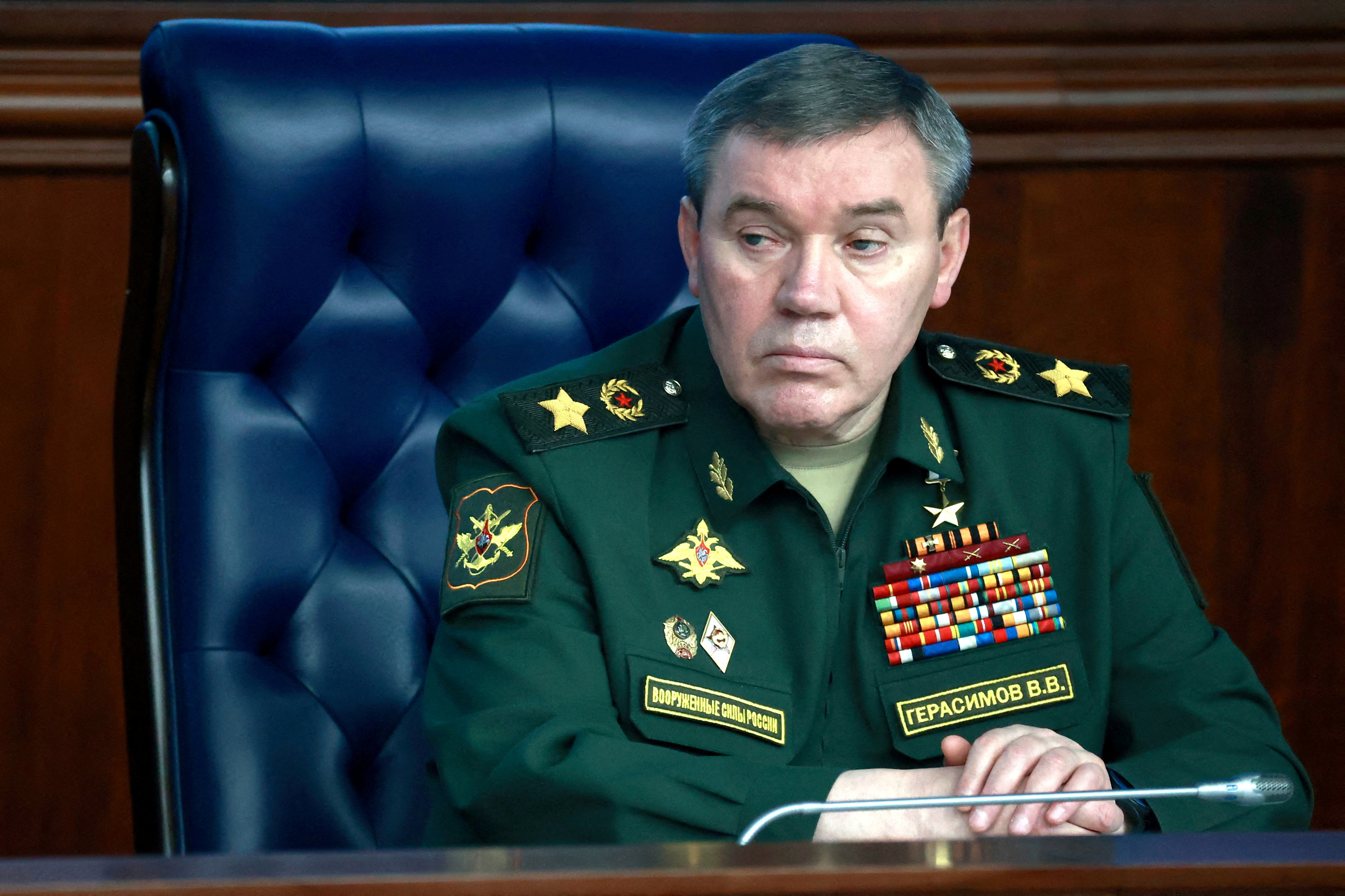 El general Valery Gerasimov, el enemigo jurado de Prigozhin, también desapareció de la vista.